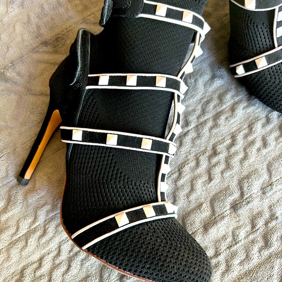Valentino Knit Rockstud booties - Picture 7 of 10